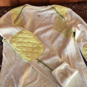 Long sleeve reversible lululemon top.